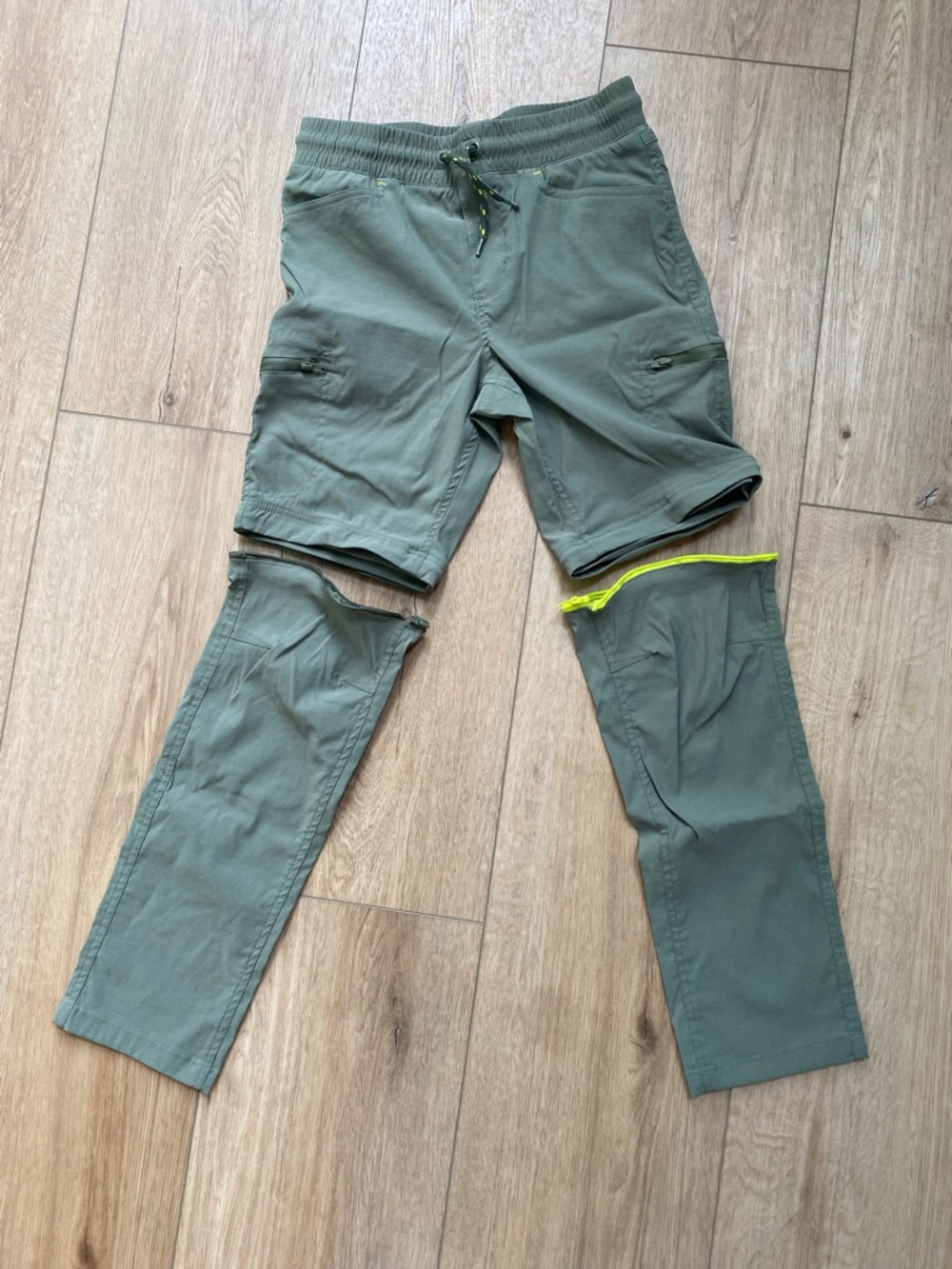 Eddie Bauer Olive Green Zip-Off Cargo Pants with Zipper